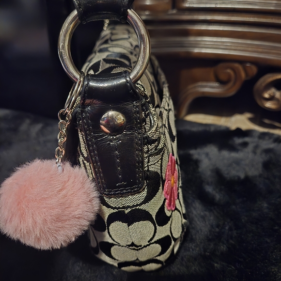 Coach Black And Gray Signature Soho Buckle - Picture 5 of 16